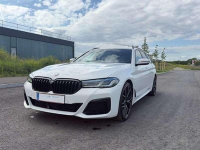 Weiß Gebraucht 2022 BMW 520 Efficient Dynamics Kombi | € 42.000 (Fairer Preis)