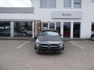 Gebraucht Mercedes A180 116 PS (85 kW) 2020 Grau Limousine