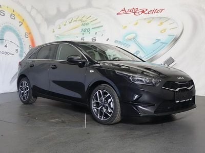 Neu Kia Ceed Silver 101 PS (74 kW) 2025 Black pearl Kleinwagen