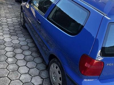 Blau Gebraucht 2000 VW Polo Kleinwagen | € 700