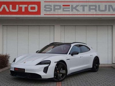 Weiß Gebraucht 2022 Porsche Taycan Turbo Sport Turismo Limousine | € 89.990