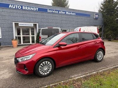 Rot Gebraucht 2020 Hyundai i20 Trend Limousine | € 11.990