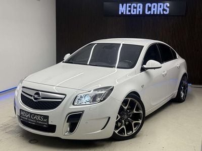 Weiß Gebraucht 2011 Opel Insignia OPC Limousine | € 16.900