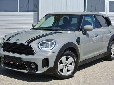 Grau Gebraucht 2020 Mini One D Countryman SUV | € 17.950