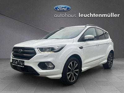 Weiß Gebraucht 2017 Ford Kuga ST-Line SUV | € 16.900 (Etwas zu teuer)