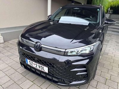 Schwarz Gebraucht 2024 VW Tiguan R-line SUV | € 47.000