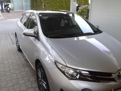 Gebraucht Toyota Auris Hybrid Lounge 132 PS (97 kW) 2014 Limousine