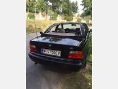 Schwarz Gebraucht 1993 BMW 316 M Sport Cabrio | € 13.000