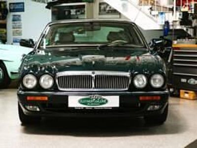 Grün Gebraucht 1997 Jaguar XJ6 Executive Limousine | € 8.250