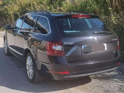 Schwarz Gebraucht 2019 Skoda Octavia Kombi | € 18.700 (Etwas zu teuer)