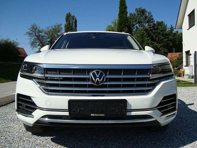 Weiß Gebraucht 2021 VW Touareg SUV | € 26.948