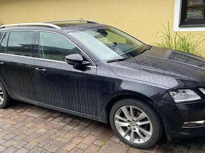 Schwarz Gebraucht 2019 Skoda Octavia Style Kombi | € 19.000 (Etwas zu teuer)