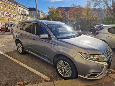 Silber Gebraucht 2020 Mitsubishi Outlander P-HEV Intense+ SUV | € 19.950 (Guter Preis)