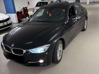 Gebraucht BMW 318 Sport Line 143 PS (105 kW) 2013 Limousine