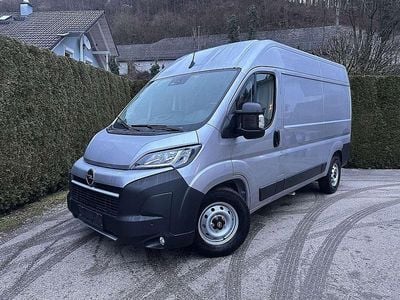 Gebraucht Opel Movano S 140 PS (102 kW) 2024 Silber Van