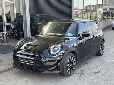 Gebraucht Mini Cooper SE 135 kW (184 PS) 2022 Schwarz Kleinwagen
