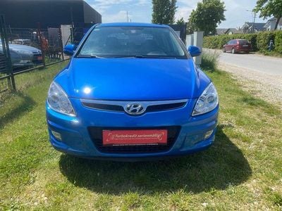Blau Gebraucht 2009 Hyundai i30 Limousine | € 3.799 (Fairer Preis)
