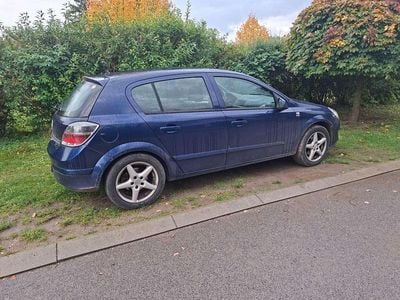 Blau Gebraucht 2009 Opel Astra Edition Kombi | € 2.800 (Fairer Preis)