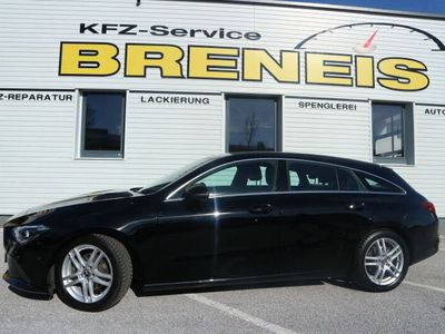 Gebraucht Mercedes CLA200 Shooting Brake 150 PS (110 kW) 2022 Schwarz Kombi