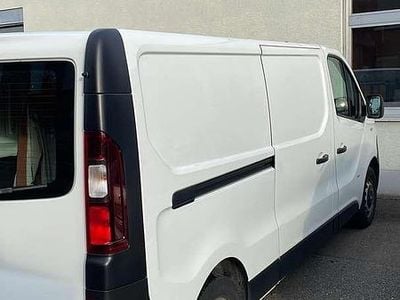 Gebraucht 2015 Opel Vivaro Van / Kleinbus | € 13.900 (Teuer)
