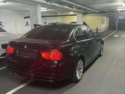Gebraucht BMW 330 245 PS (180 kW) 2012 Limousine