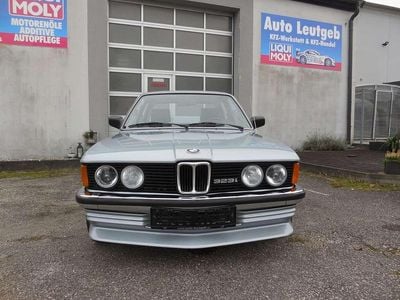 Blau Gebraucht 1981 BMW 323 Limousine | € 29.900