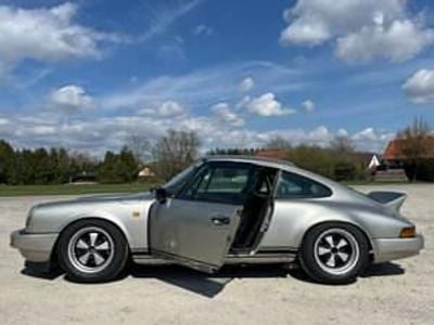 Gold Gebraucht 1984 Porsche 911 Carrera Coupé | € 69.900
