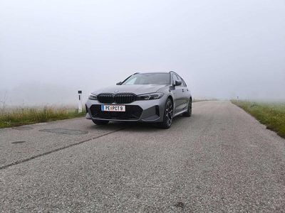Gebraucht BMW 330e 299 PS (219 kW) 2025 Grau Kombi