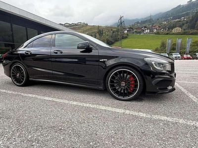 Schwarz Gebraucht 2014 Mercedes CLA45 AMG AMG Coupé | € 26.000 (Fairer Preis)