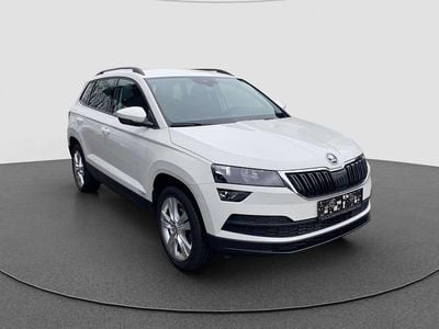 Weiß Gebraucht 2019 Skoda Karoq Style SUV | € 23.400 (Etwas zu teuer)