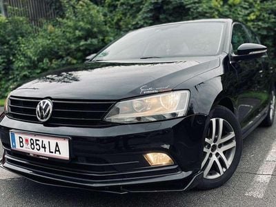 Schwarz Gebraucht 2015 VW Jetta Comfortline Limousine | € 12.500