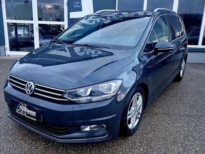 Grau Gebraucht 2016 VW Touran Highline Van / Kleinbus | € 9.999 (Fairer Preis)