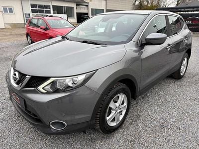 Gebraucht Nissan Qashqai 116 PS (85 kW) 2017 Grau SUV