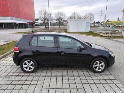 Schwarz Gebraucht 2011 VW Golf VI Kleinwagen | € 5.000 (Fairer Preis)