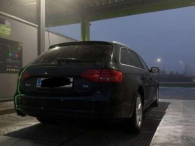 Gebraucht Audi A4 143 PS (105 kW) 2012 Schwarz Kombi