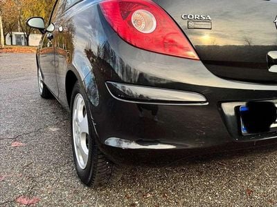 Schwarz Gebraucht 2012 Opel Corsa Innovation Coupé | € 3.699