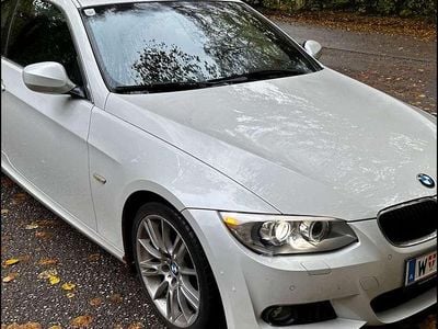 Weiß Gebraucht 2011 BMW 320 Coupé | € 13.000 (Fairer Preis)