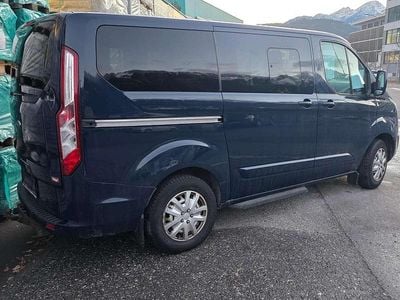 Blau Gebraucht 2017 Ford Transit Custom Titanium Van / Kleinbus | € 21.000