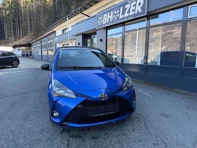 Gebraucht Toyota Yaris Hybrid 73 PS (53 kW) 2019 Blau Limousine