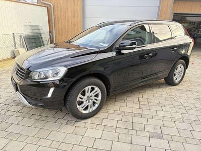 Gebraucht Volvo XC60 R-Design Kinetic 150 PS (110 kW) 2015 SUV