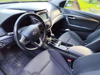 Grau Gebraucht 2016 Hyundai i40 Kombi | € 10.500