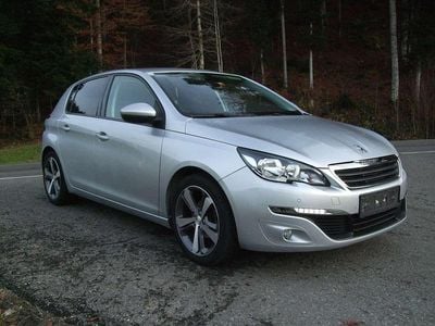 Grau Gebraucht 2017 Peugeot 308 Active Limousine | € 8.990 (Guter Preis)