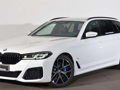 Gebraucht BMW 520 Efficient Dynamics 190 PS (139 kW) 2022 Alpinweiß Kombi