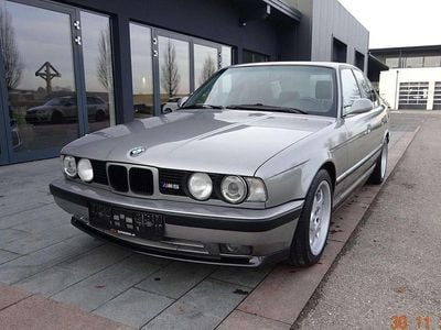 Grau Gebraucht 1989 BMW M5 Limousine | € 35.000