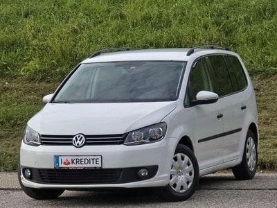 Weiß Gebraucht 2013 VW Touran Trendline Van / Kleinbus | € 4.800