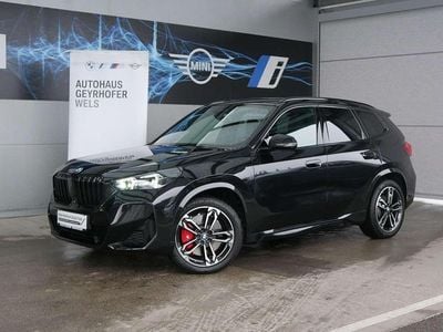 Saphirschwarz metallic Gebraucht 2025 BMW X1 Shadowline SUV | € 59.980