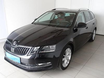 Schwarz metallicperleffektno Gebraucht 2018 Skoda Octavia Style Kombi | € 16.290 (Fairer Preis)