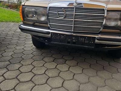 Gebraucht 1984 Mercedes E230 Limousine | € 5.900