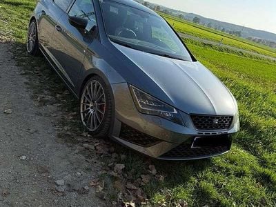 Gebraucht 2015 Cupra Leon Limousine | € 16.800 (Etwas zu teuer)