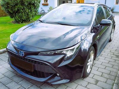 gebraucht Toyota Corolla Kombi 1,8 Hybrid Active